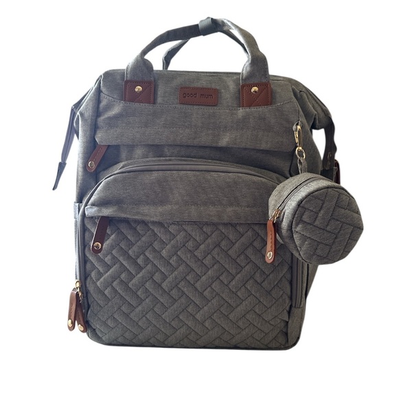 Good Mum Waterproof/USB Diaper Changing Backpack NWOT - Picture 3 of 12